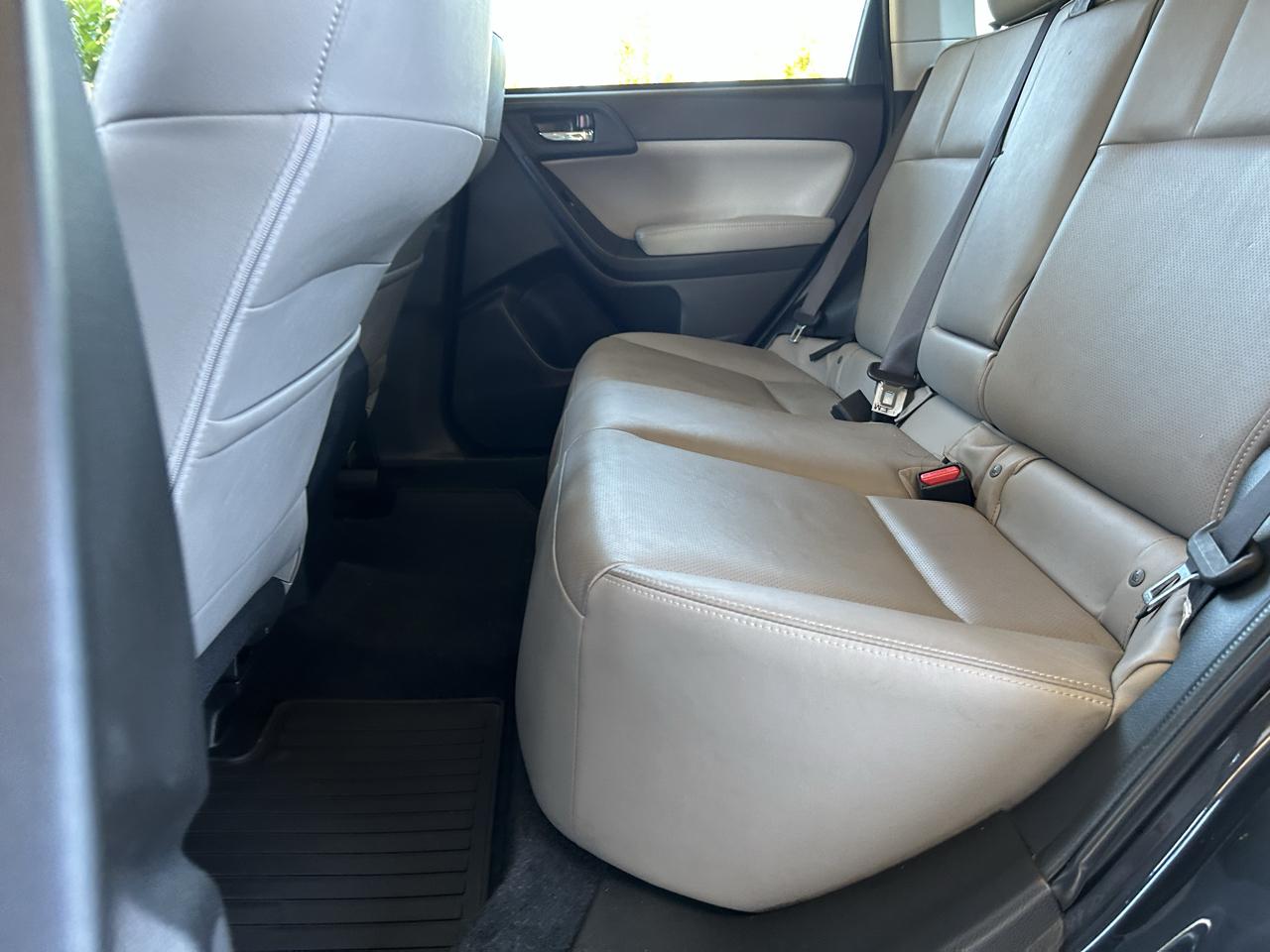 Subaru Forester 4dr CVT 2.5i Limited PZEV 2016