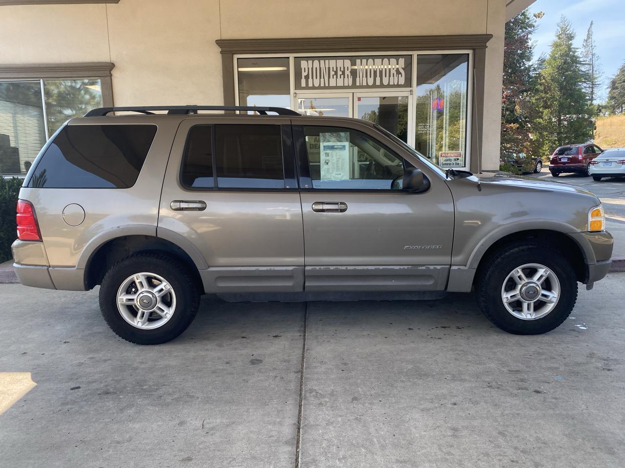 Ford Explorer 4dr 114" WB XLT 4WD 2002