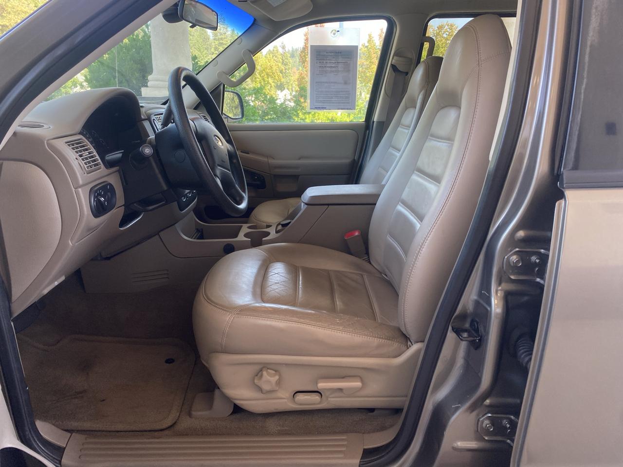 Ford Explorer 4dr 114" WB XLT 4WD 2002