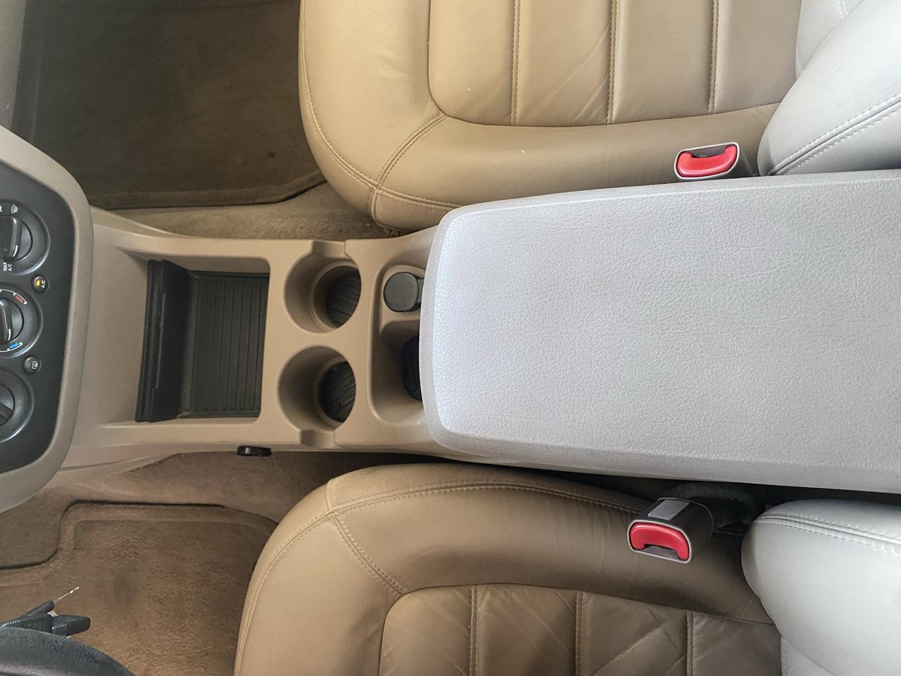 Ford Explorer 4dr 114" WB XLT 4WD 2002