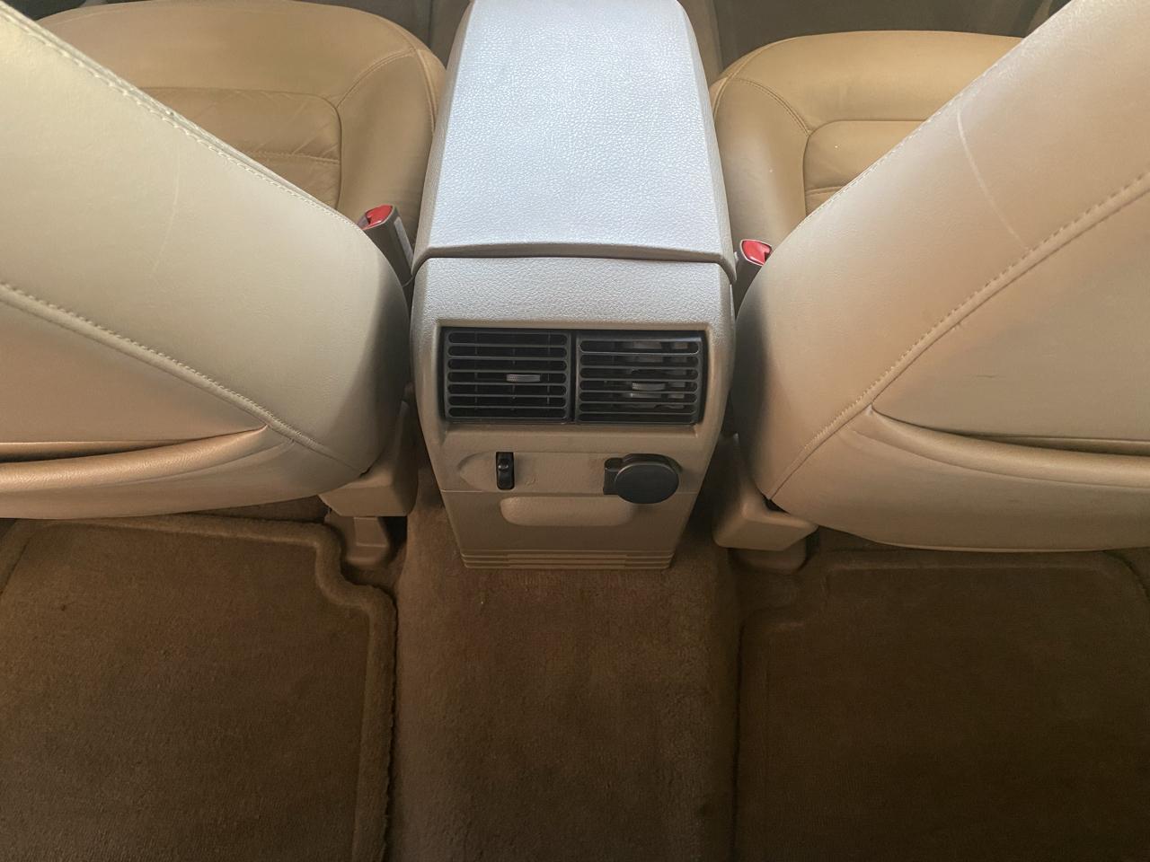 Ford Explorer 4dr 114" WB XLT 4WD 2002