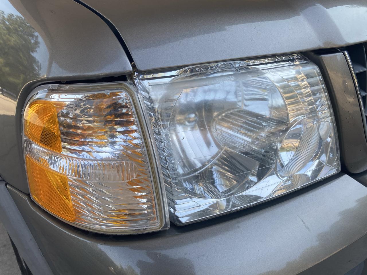 Ford Explorer 4dr 114" WB XLT 4WD 2002