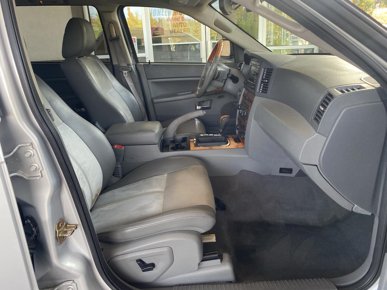 Jeep Grand Cherokee 4dr Overland 2006