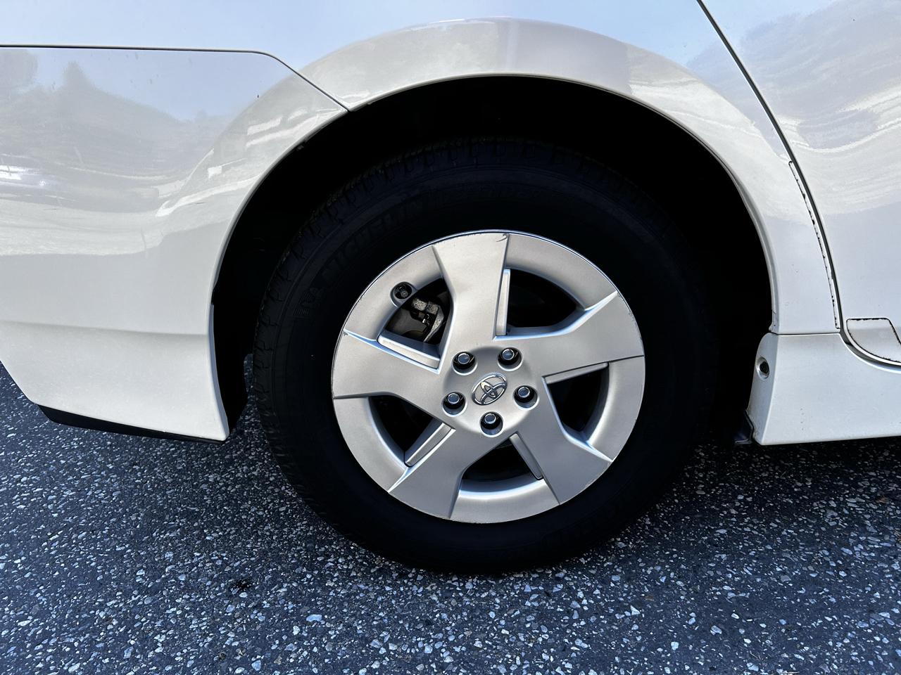 Toyota Prius  2011
