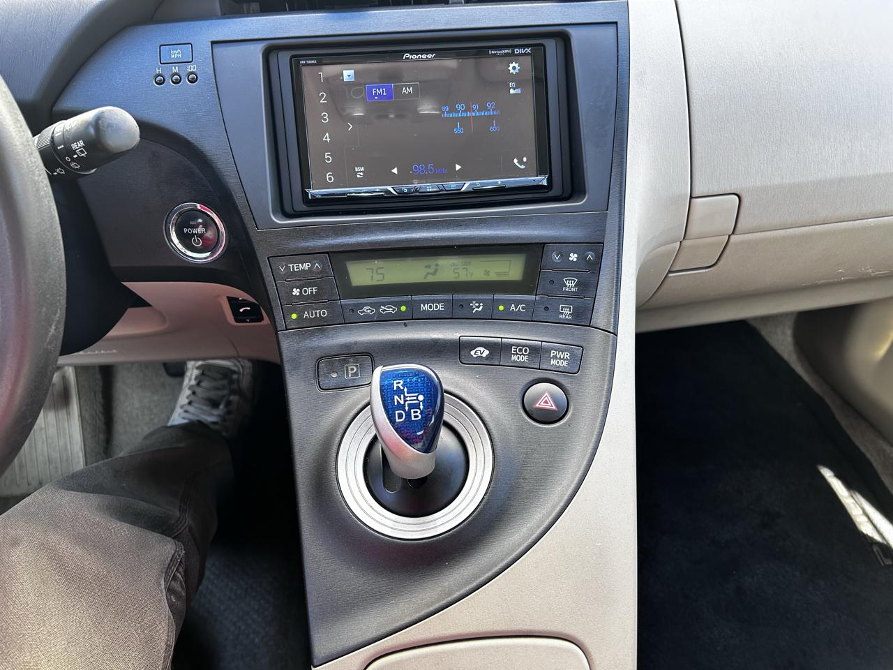 Toyota Prius  2011