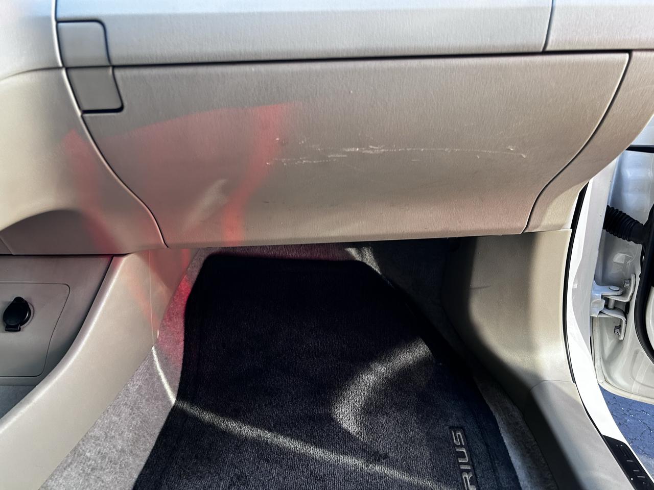 Toyota Prius  2011