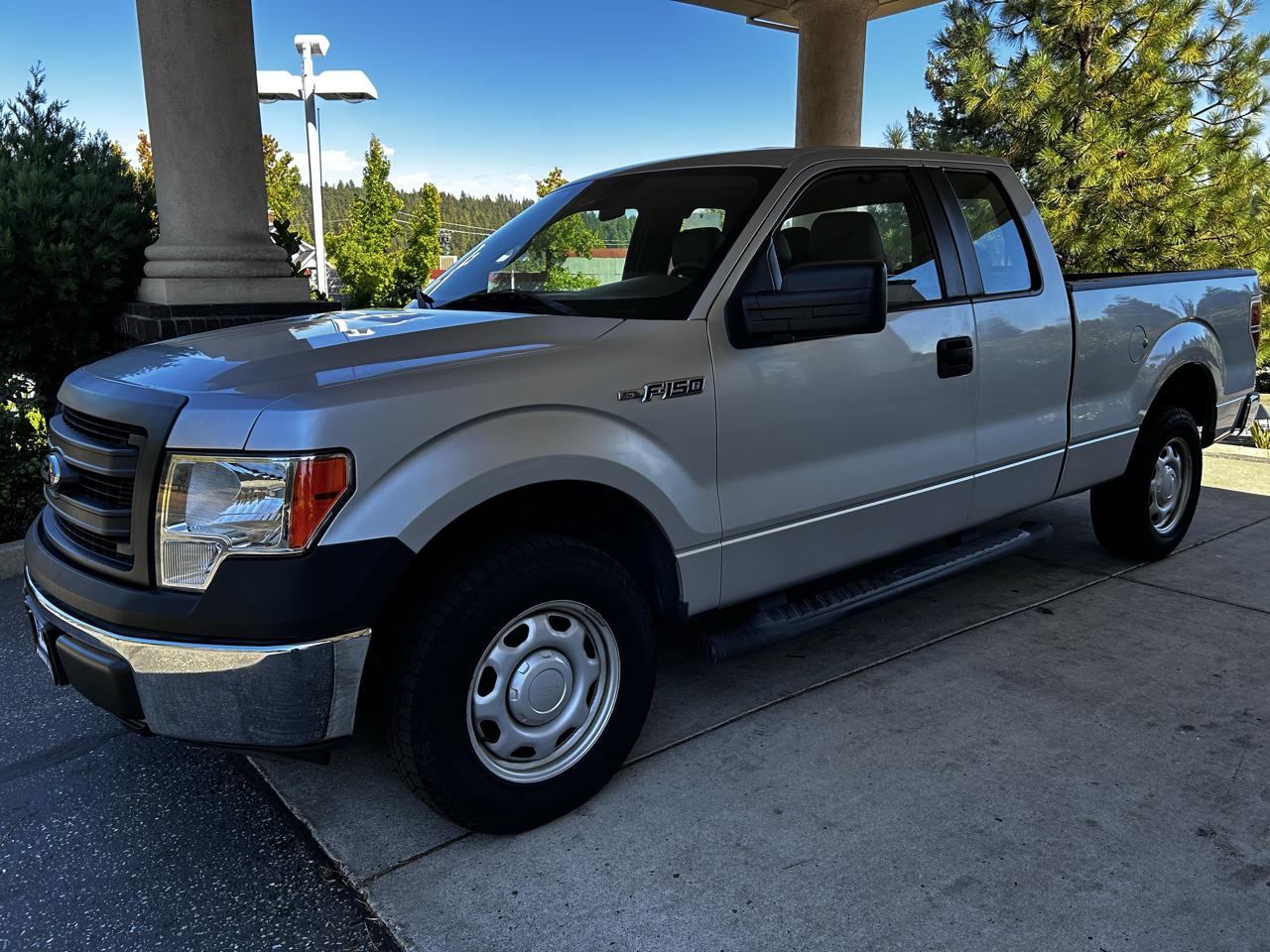 Ford F-150 2WD SuperCab 145" XL 2013