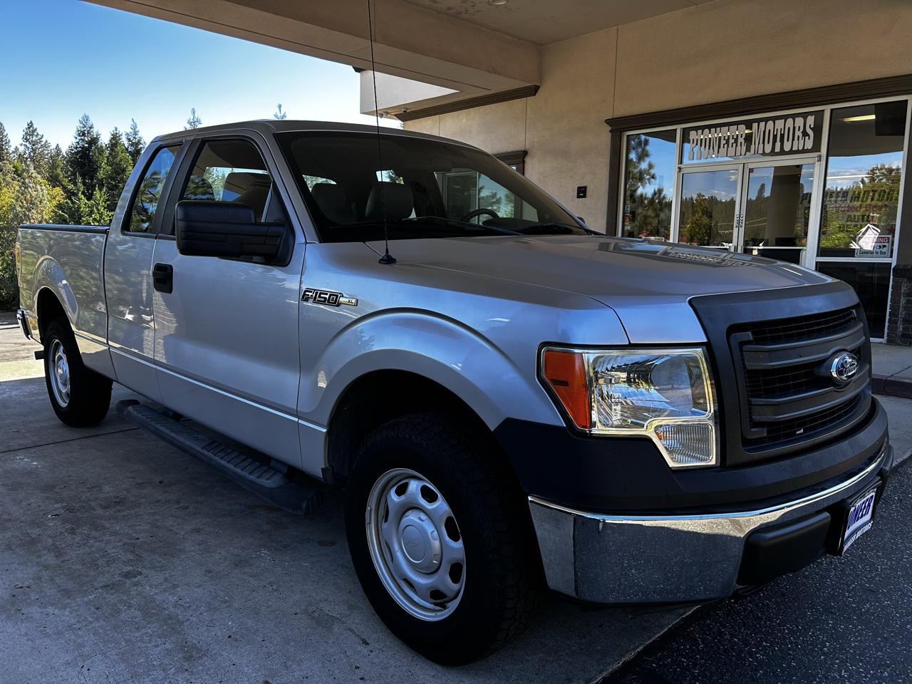 Ford F-150 2WD SuperCab 145" XL 2013