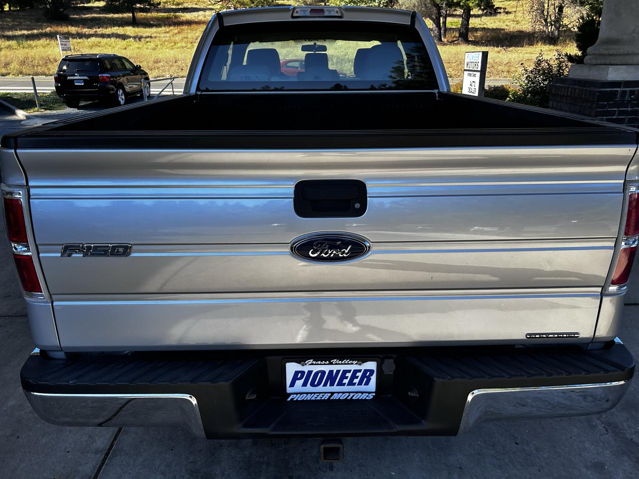Ford F-150 2WD SuperCab 145" XL 2013