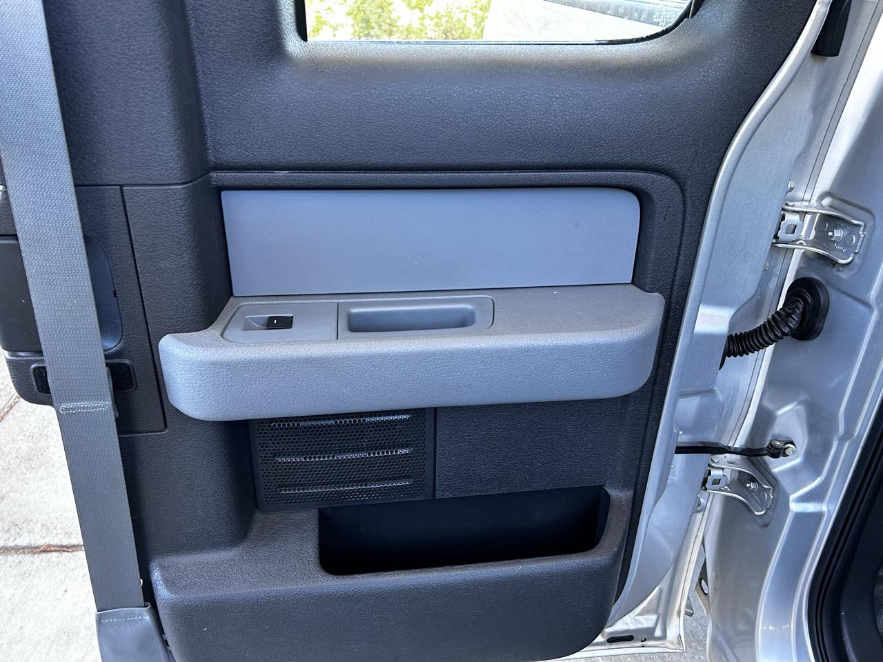 Ford F-150 2WD SuperCab 145" XL 2013
