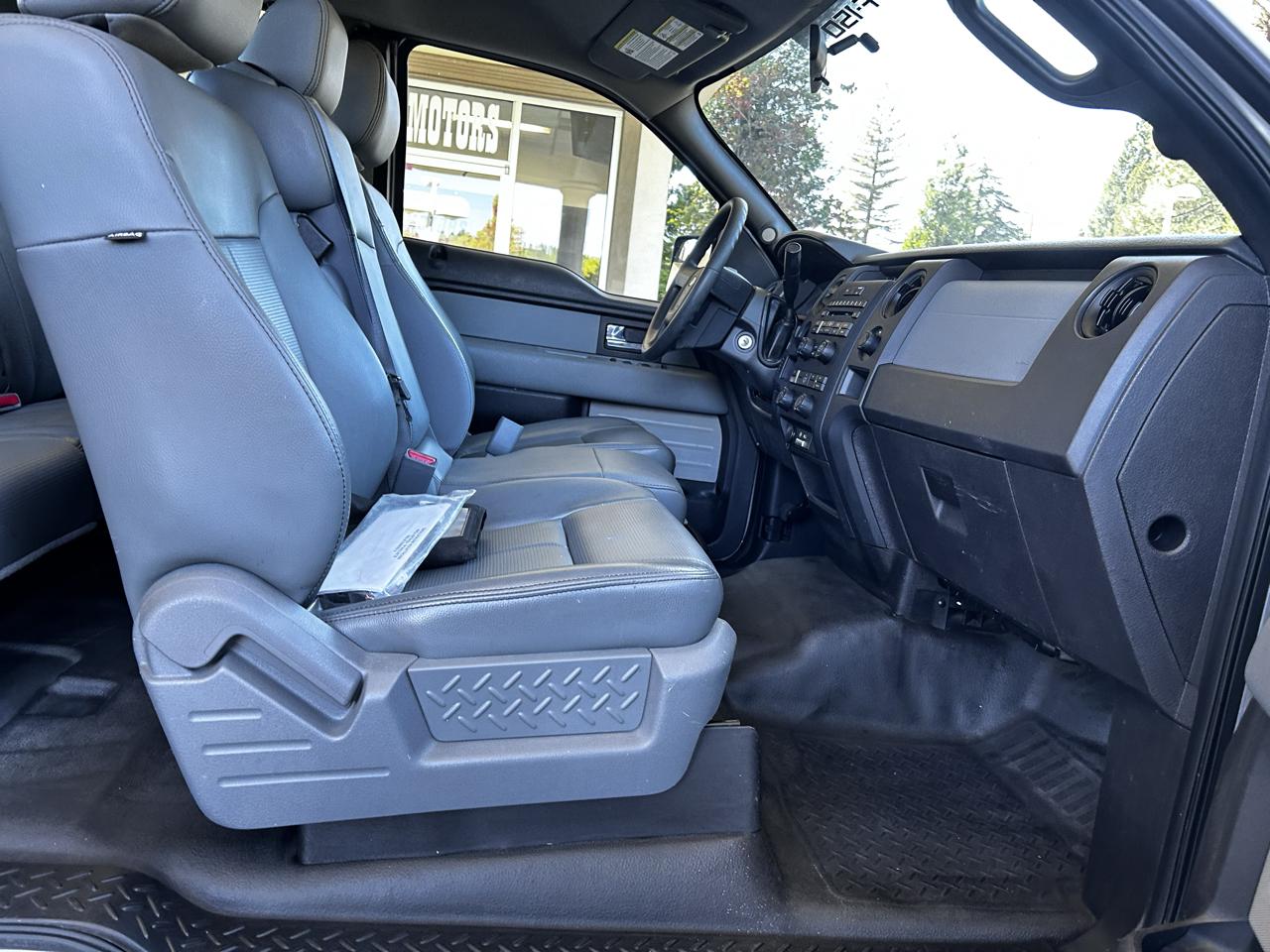 Ford F-150 2WD SuperCab 145" XL 2013