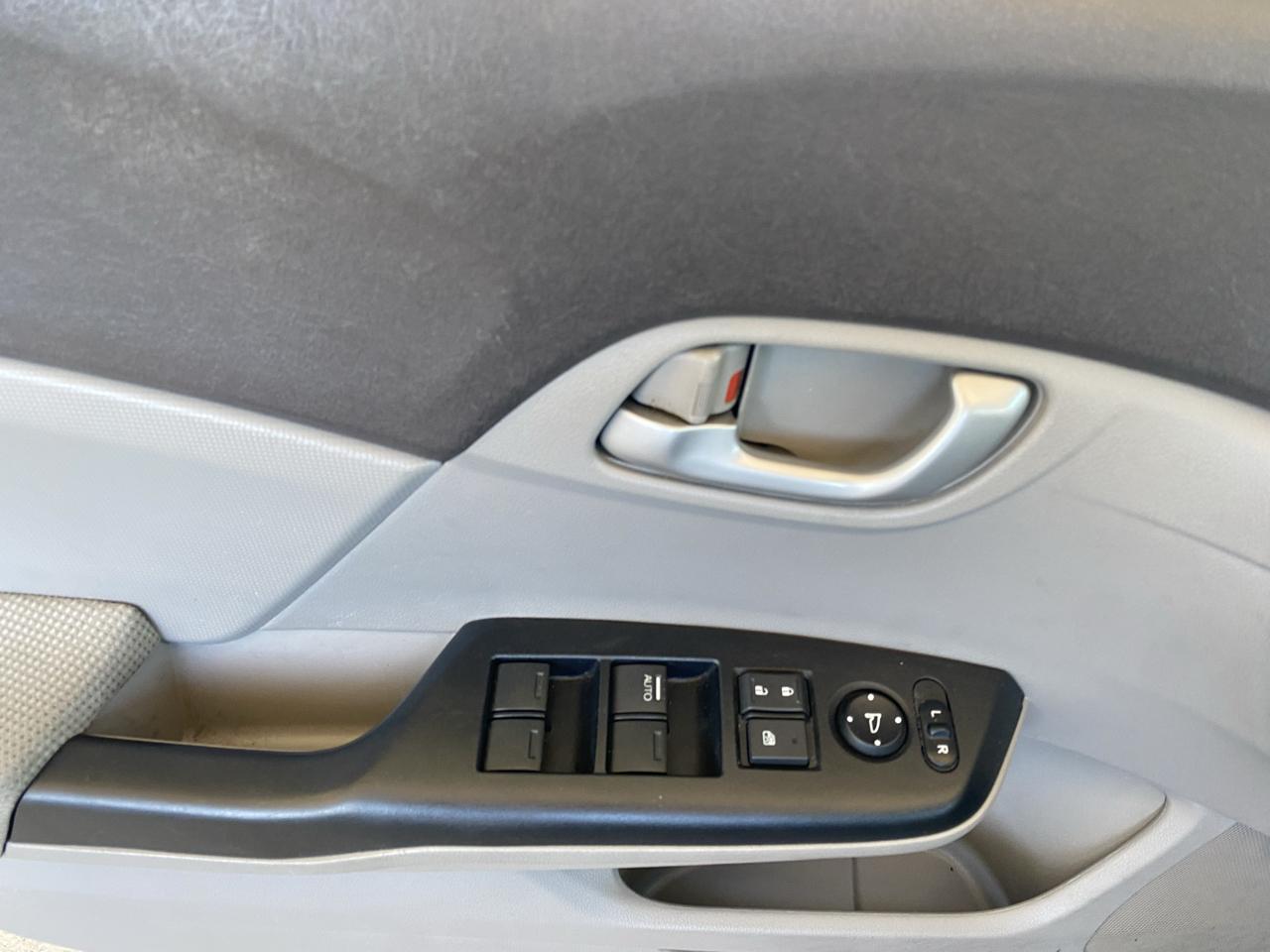 Honda Civic Sdn 4dr Auto LX 2012