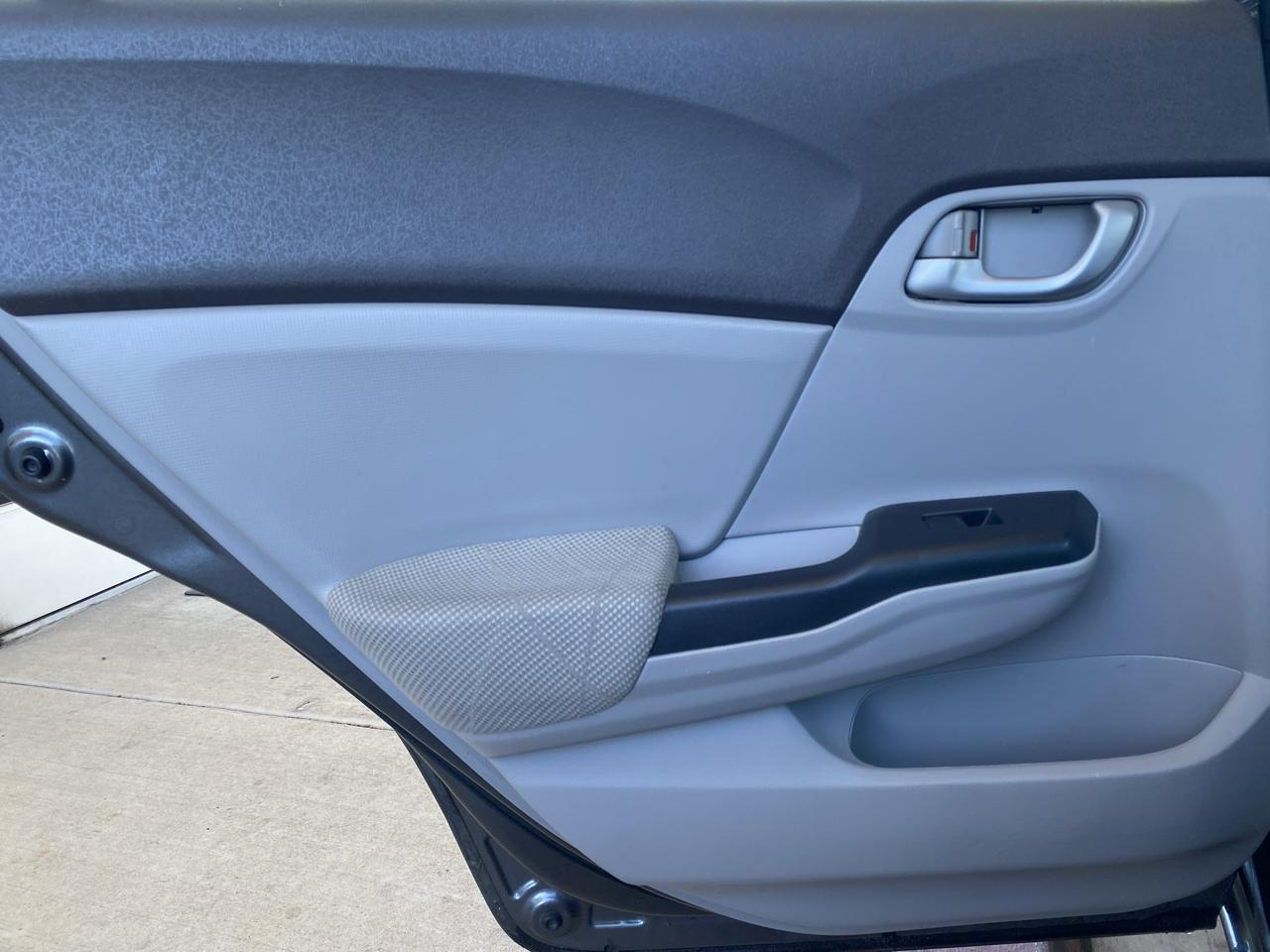 Honda Civic Sdn 4dr Auto LX 2012
