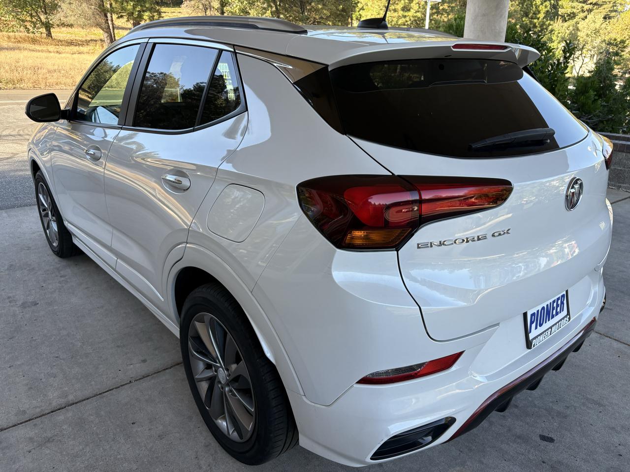 Buick Encore GX FWD 4dr Select 2022