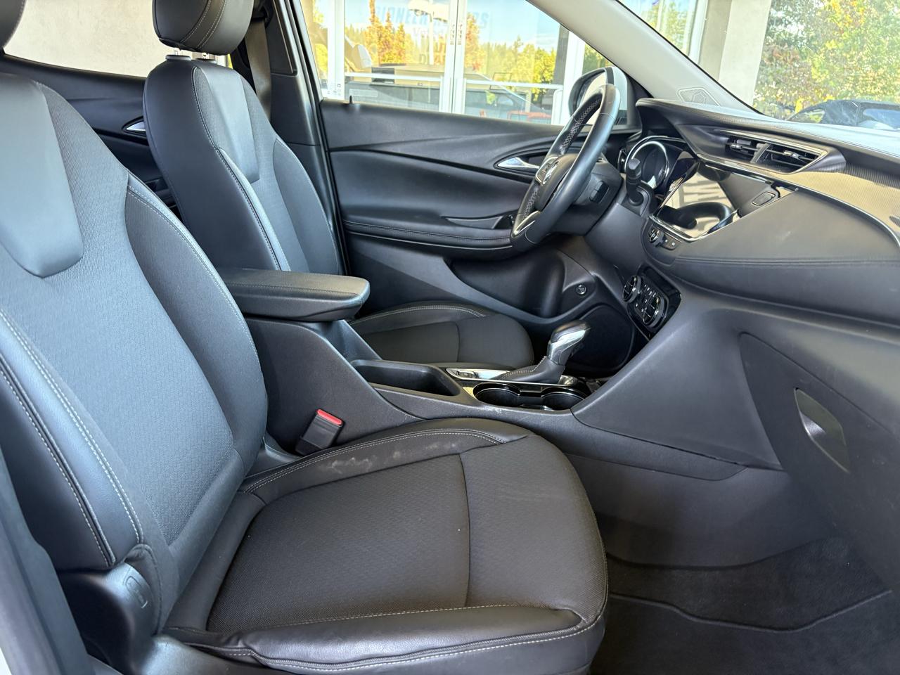 Buick Encore GX FWD 4dr Select 2022