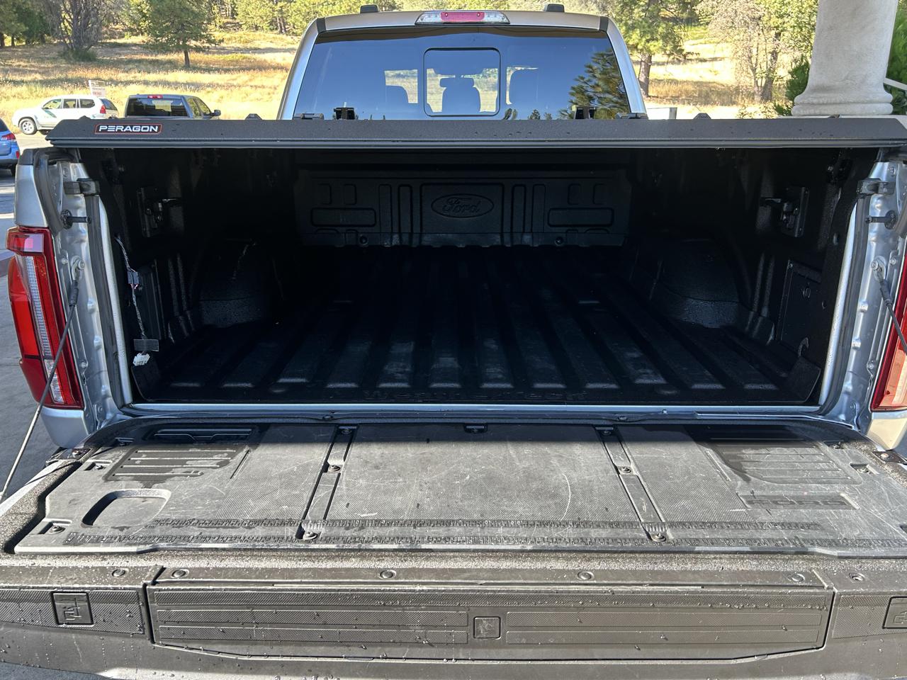 Ford F-150 Lariat 4WD SuperCrew 5.5' Box 2024