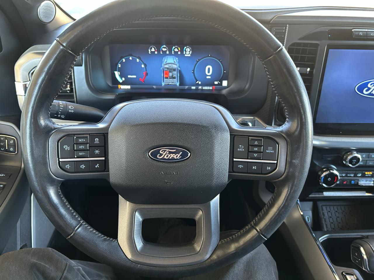 Ford F-150 Lariat 4WD SuperCrew 5.5' Box 2024