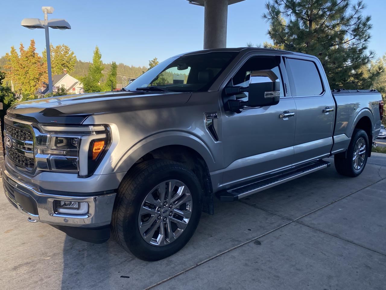 Ford F-150 Lariat 4WD SuperCrew 5.5' Box 2024