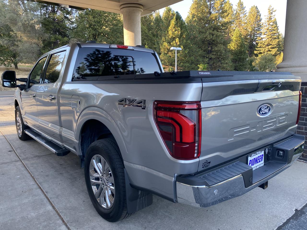 Ford F-150 Lariat 4WD SuperCrew 5.5' Box 2024