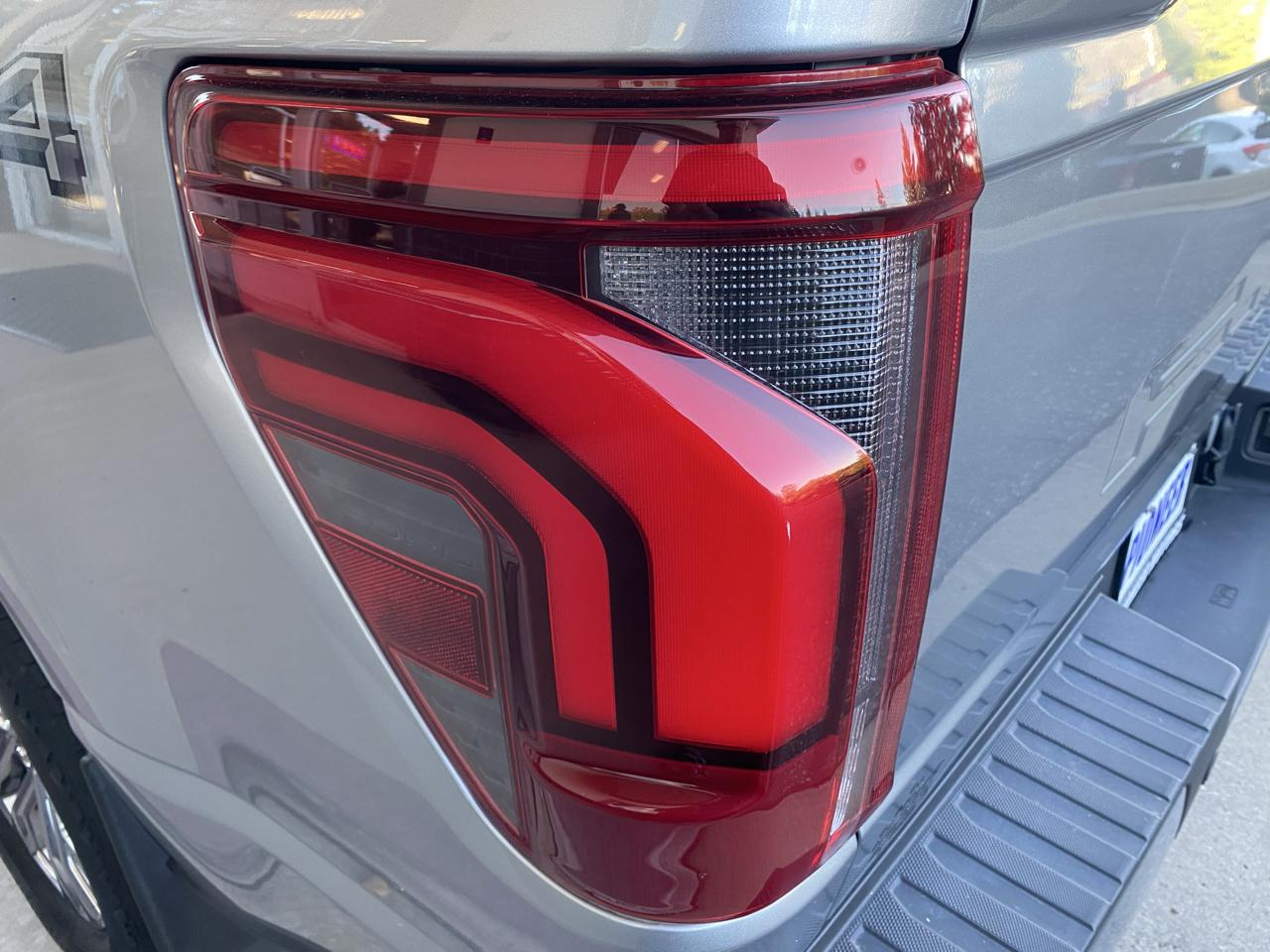 Ford F-150 Lariat 4WD SuperCrew 5.5' Box 2024