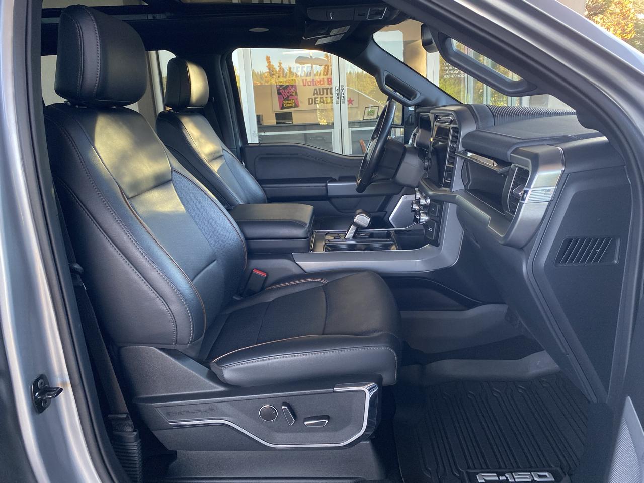 Ford F-150 Lariat 4WD SuperCrew 5.5' Box 2024