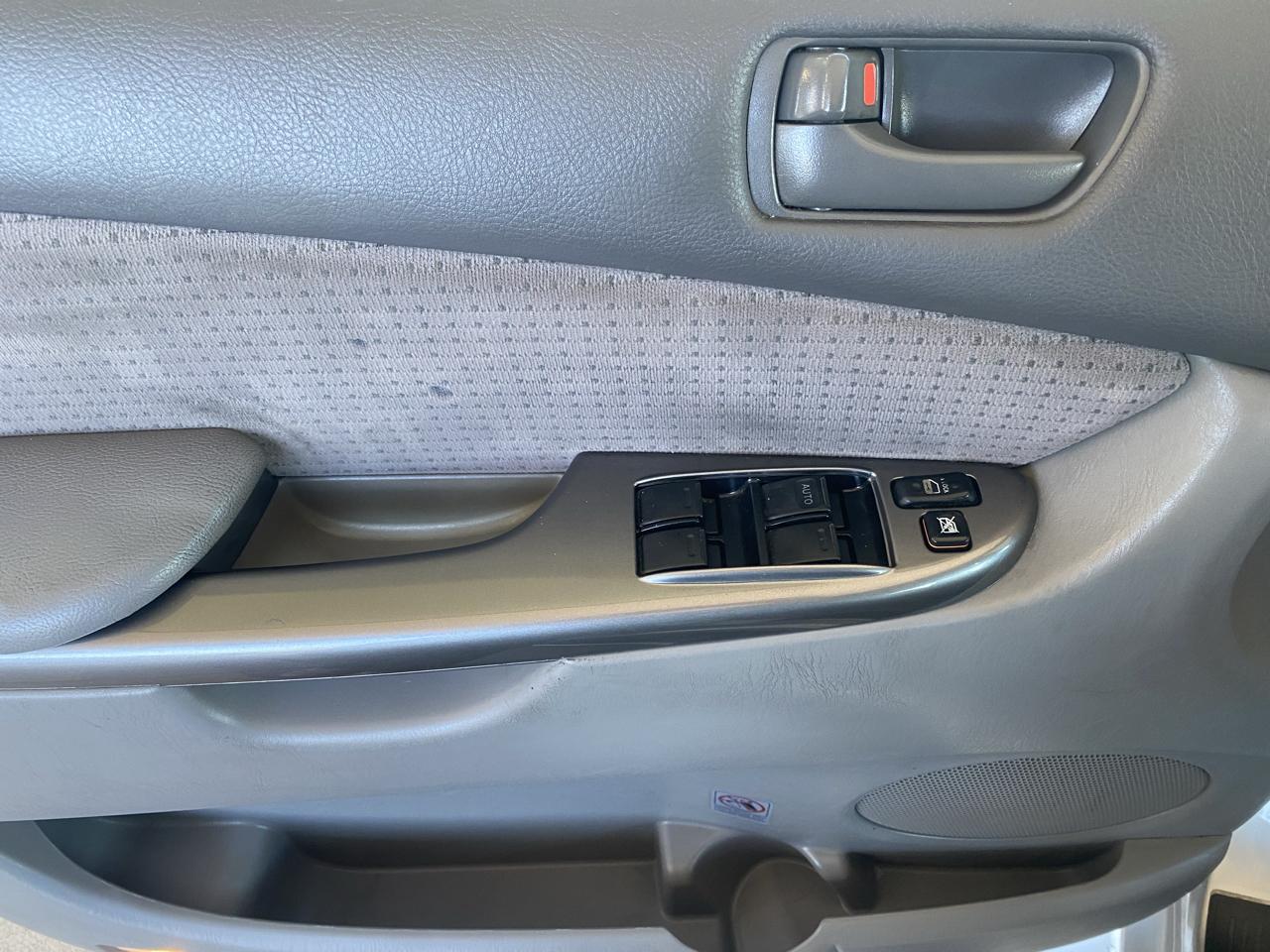 Toyota Sienna  2006