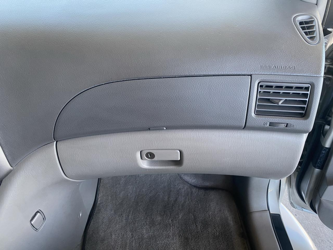 Toyota Sienna  2006