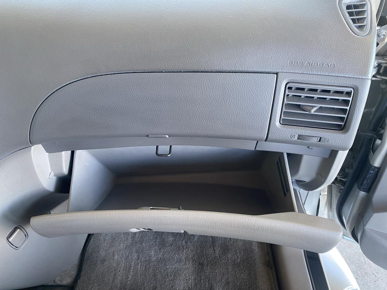 Toyota Sienna  2006