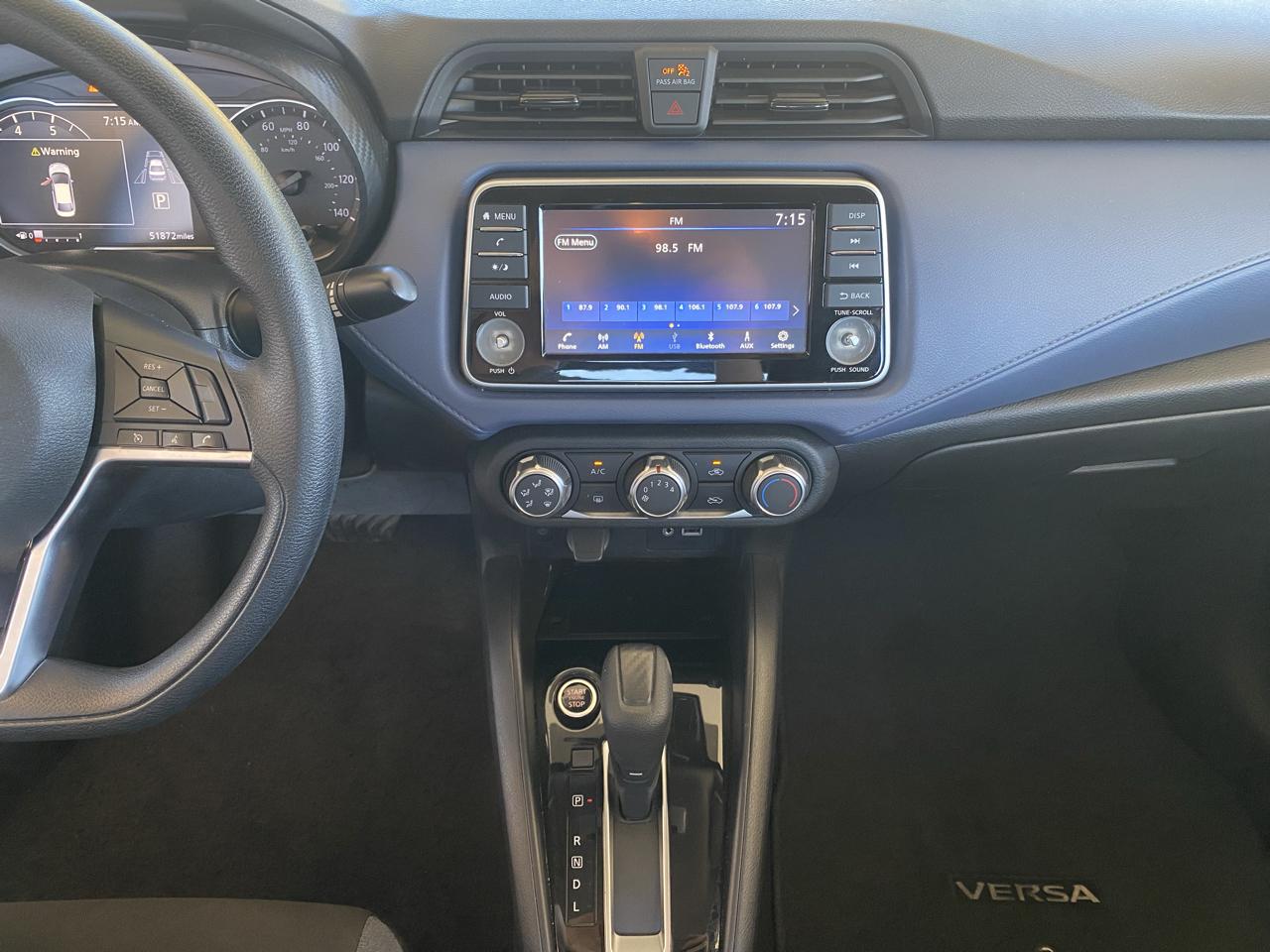 Nissan Versa SV 2024