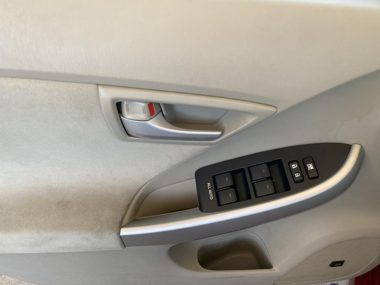 Toyota Prius  2011