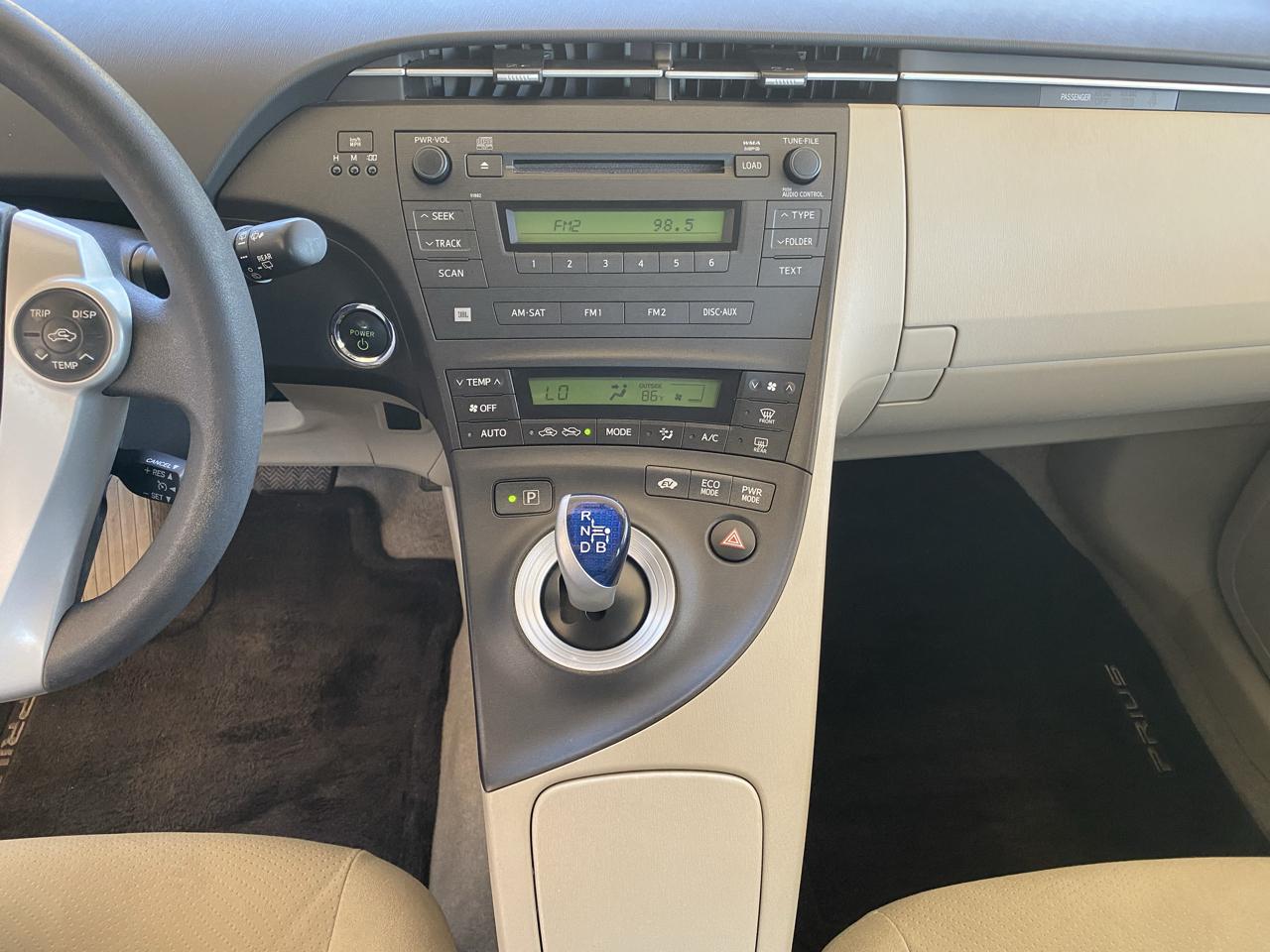 Toyota Prius  2011