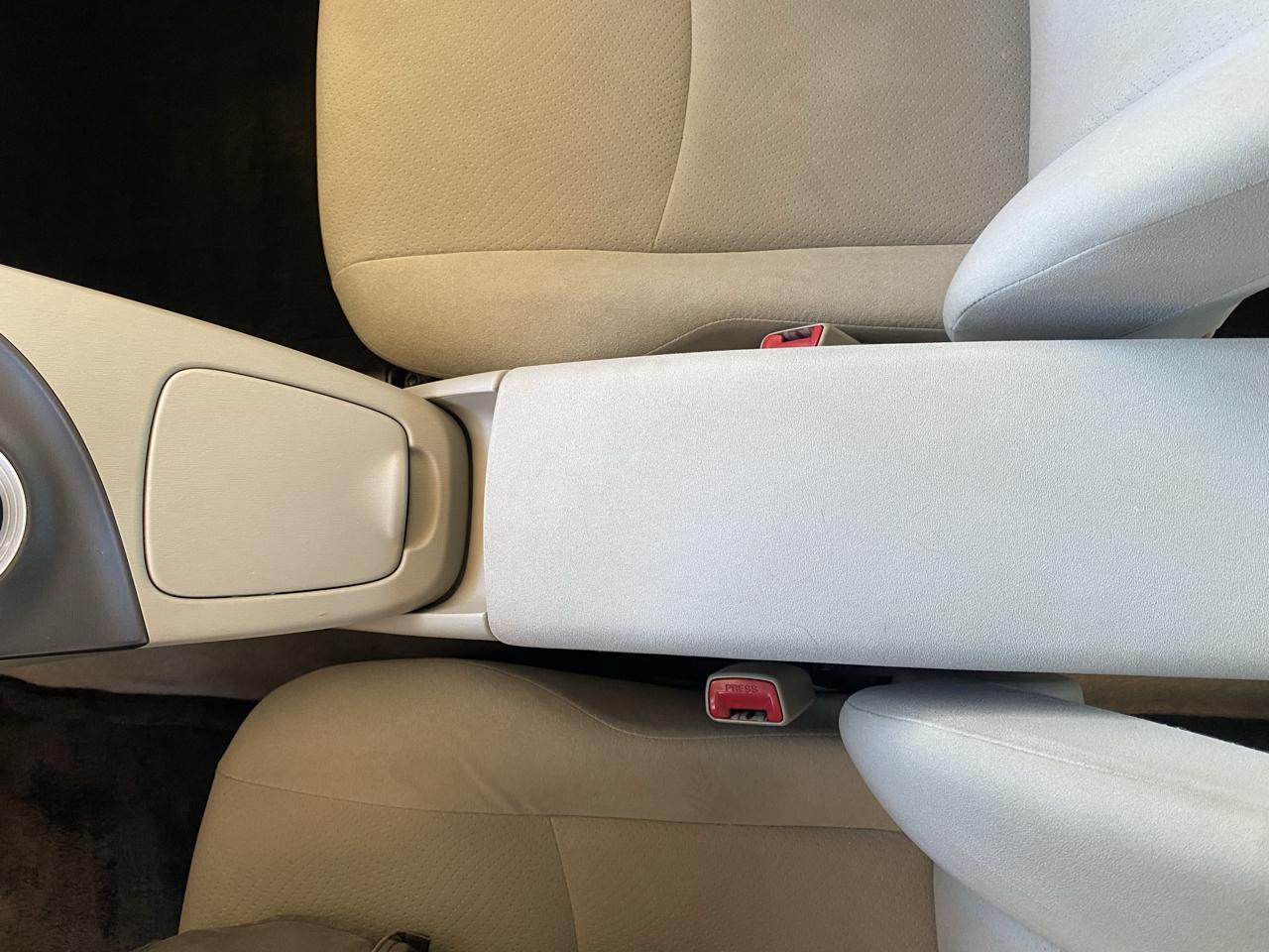 Toyota Prius  2011