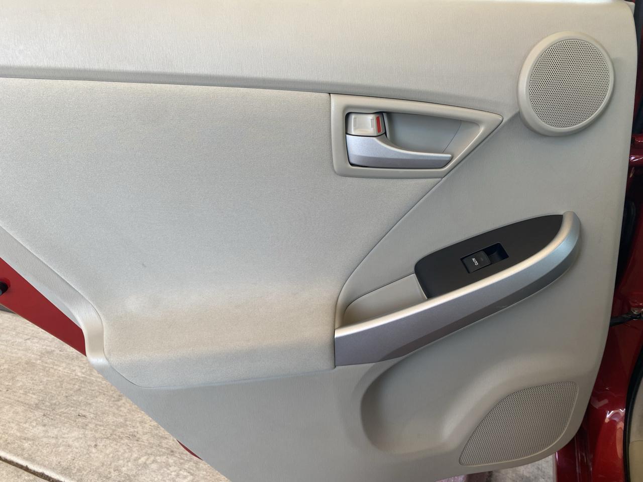Toyota Prius  2011