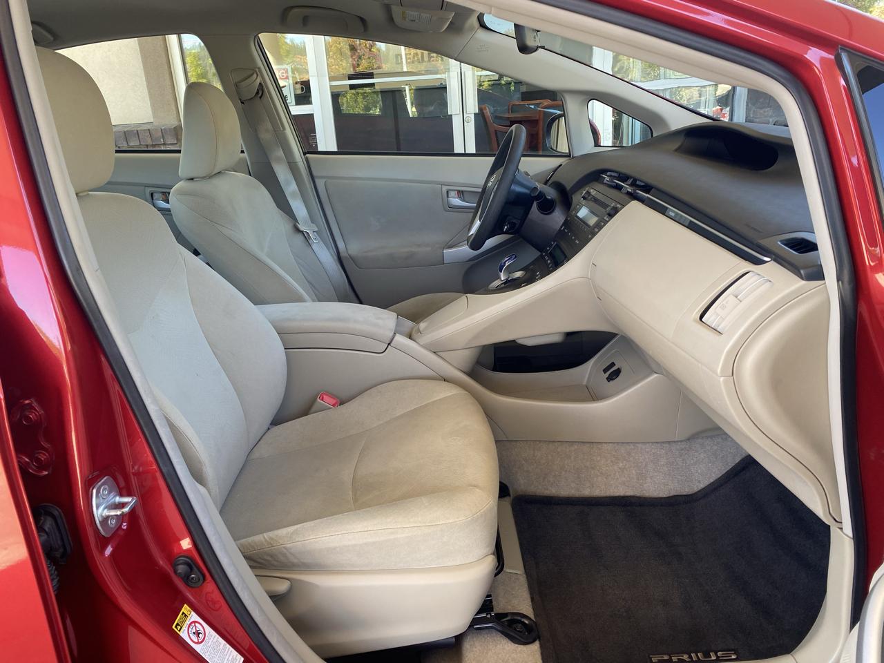 Toyota Prius  2011