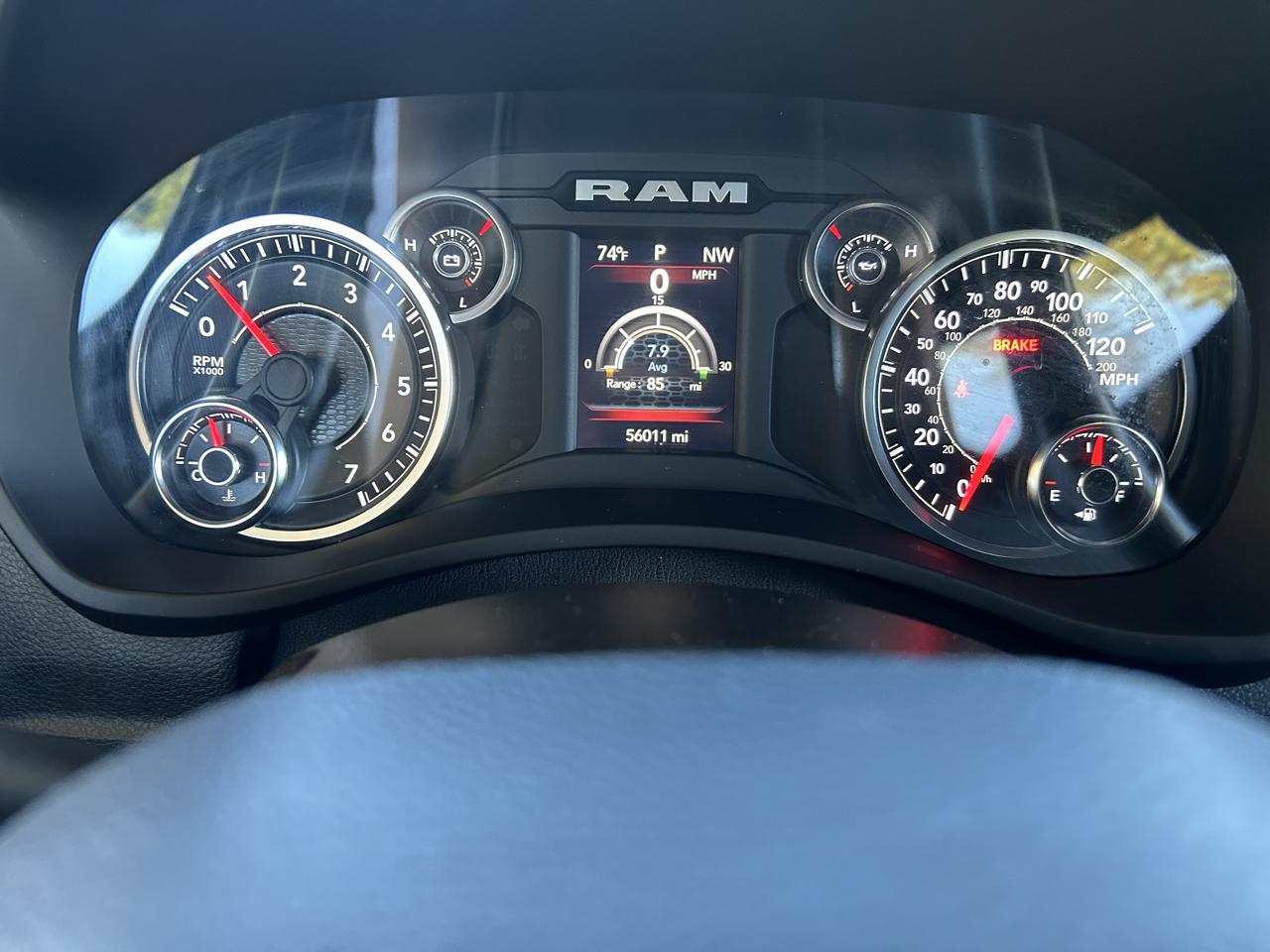 RAM 2500 Tradesman 4x4 Crew Cab 6'4" Box 2023
