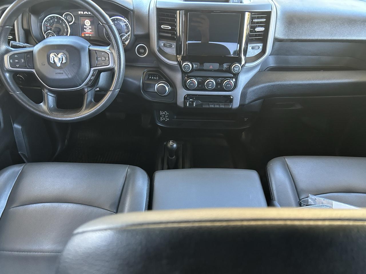 RAM 2500 Tradesman 4x4 Crew Cab 6'4" Box 2023