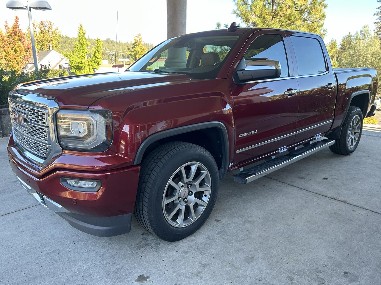 GMC Sierra 1500 4WD Crew Cab 143.5" Denali 2017