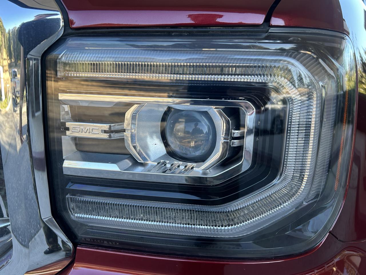 GMC Sierra 1500 4WD Crew Cab 143.5" Denali 2017