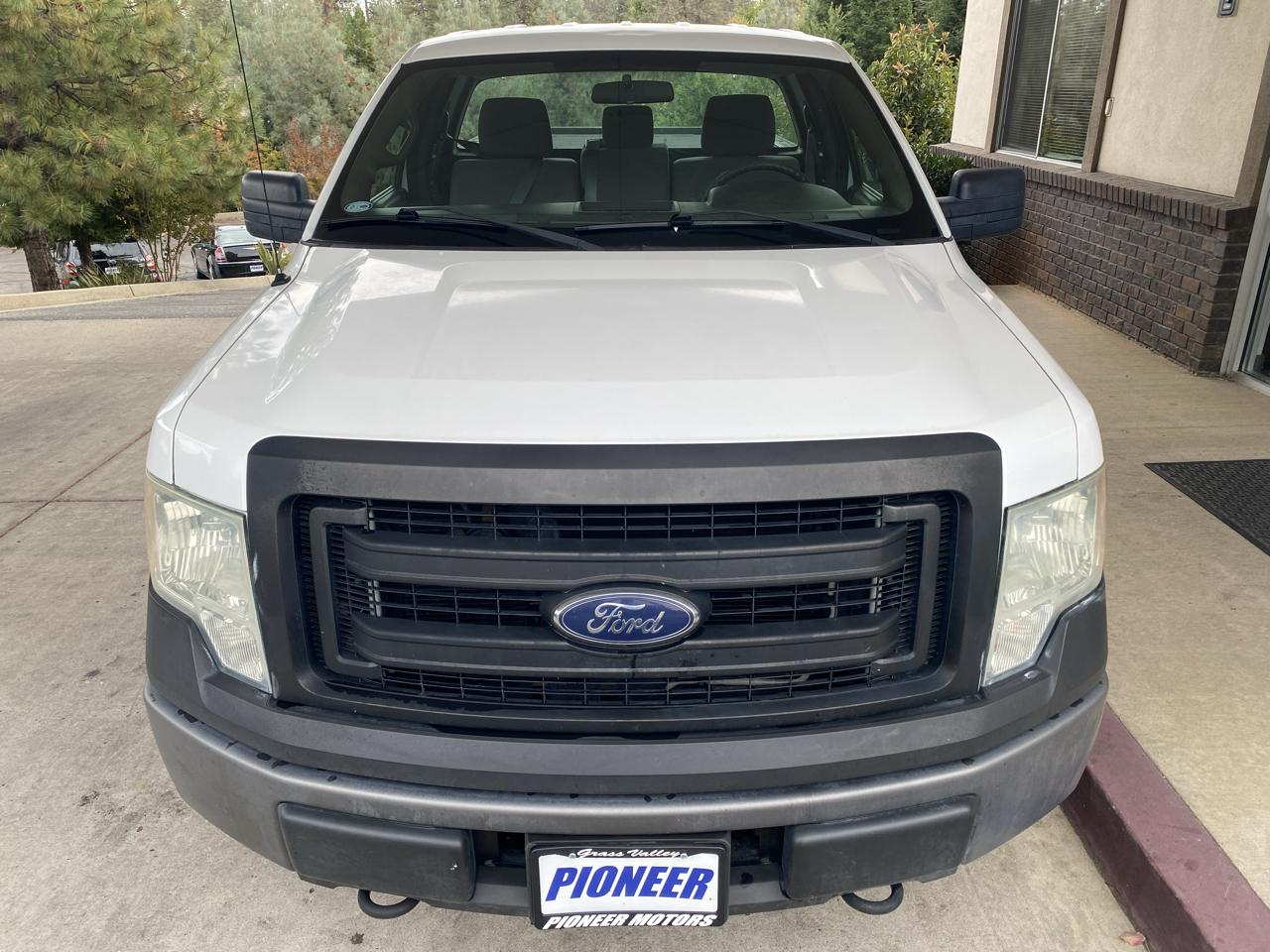 Ford F-150 4WD Reg Cab 145" XL 2013