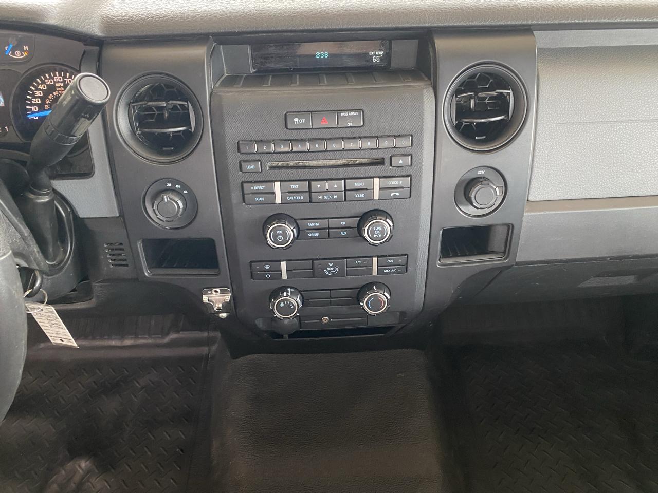 Ford F-150 4WD Reg Cab 145" XL 2013