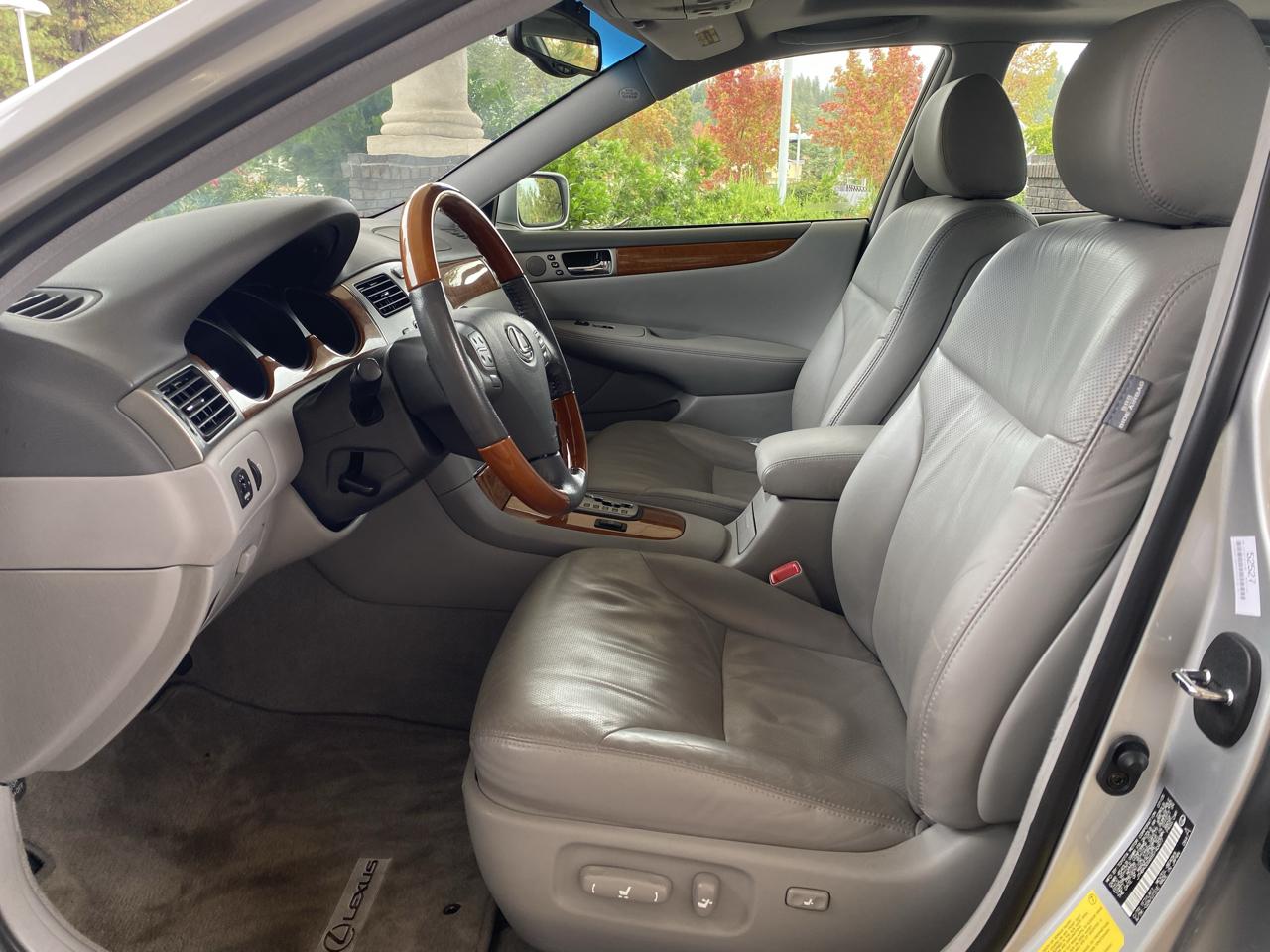 Lexus ES 330 4dr Sdn 2005