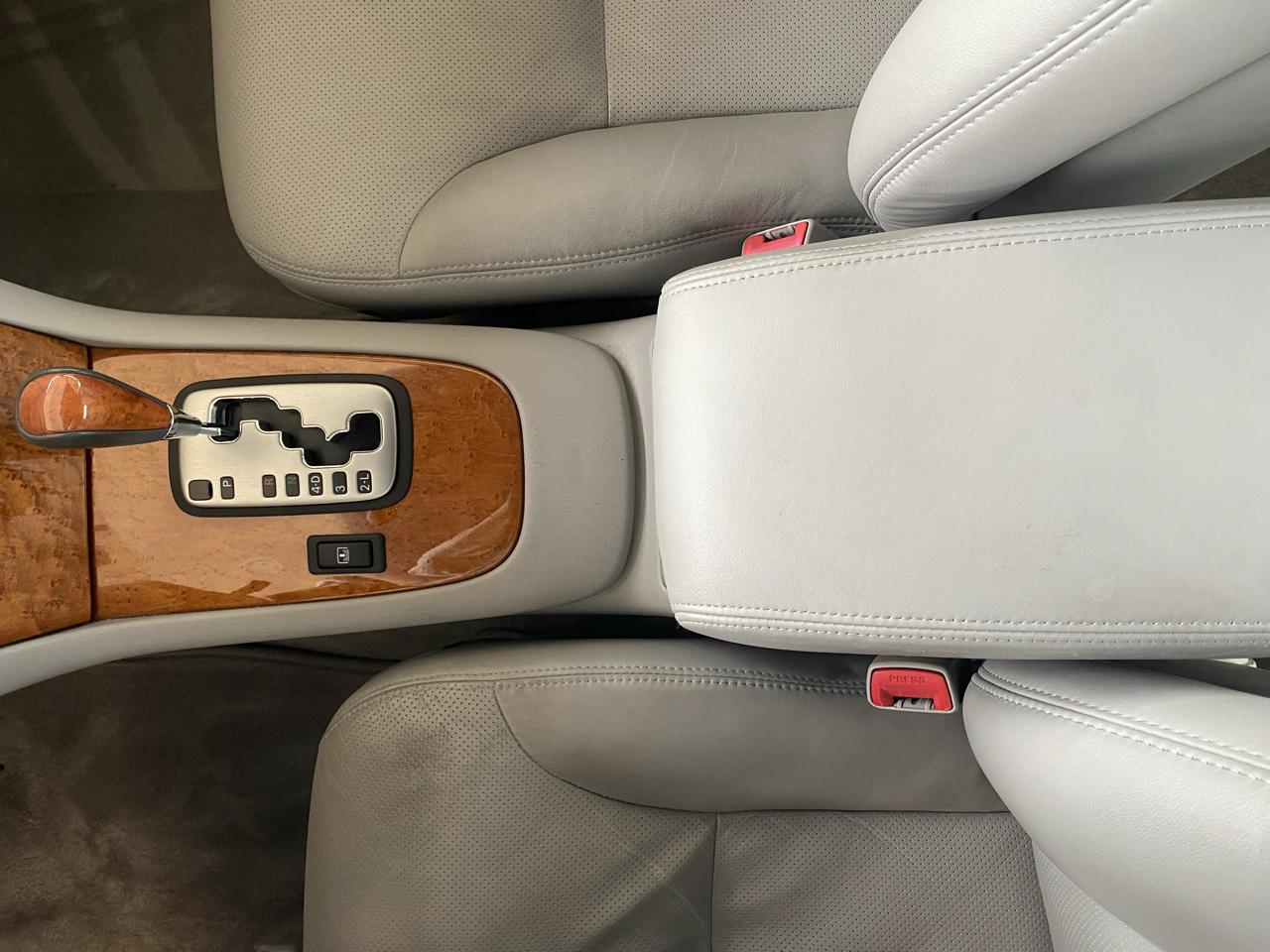 Lexus ES 330 4dr Sdn 2005