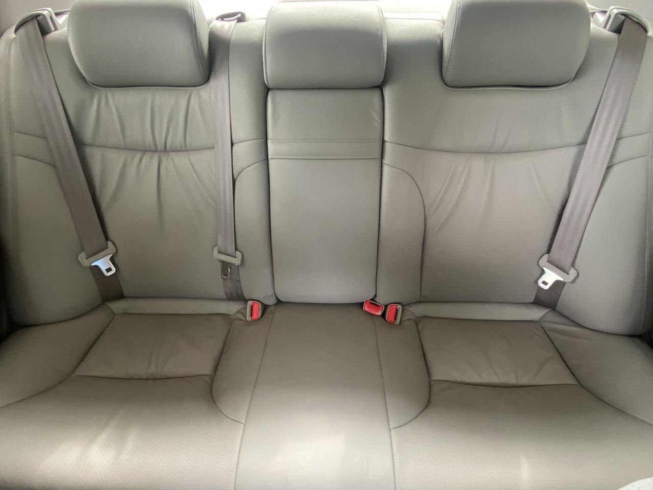Lexus ES 330 4dr Sdn 2005