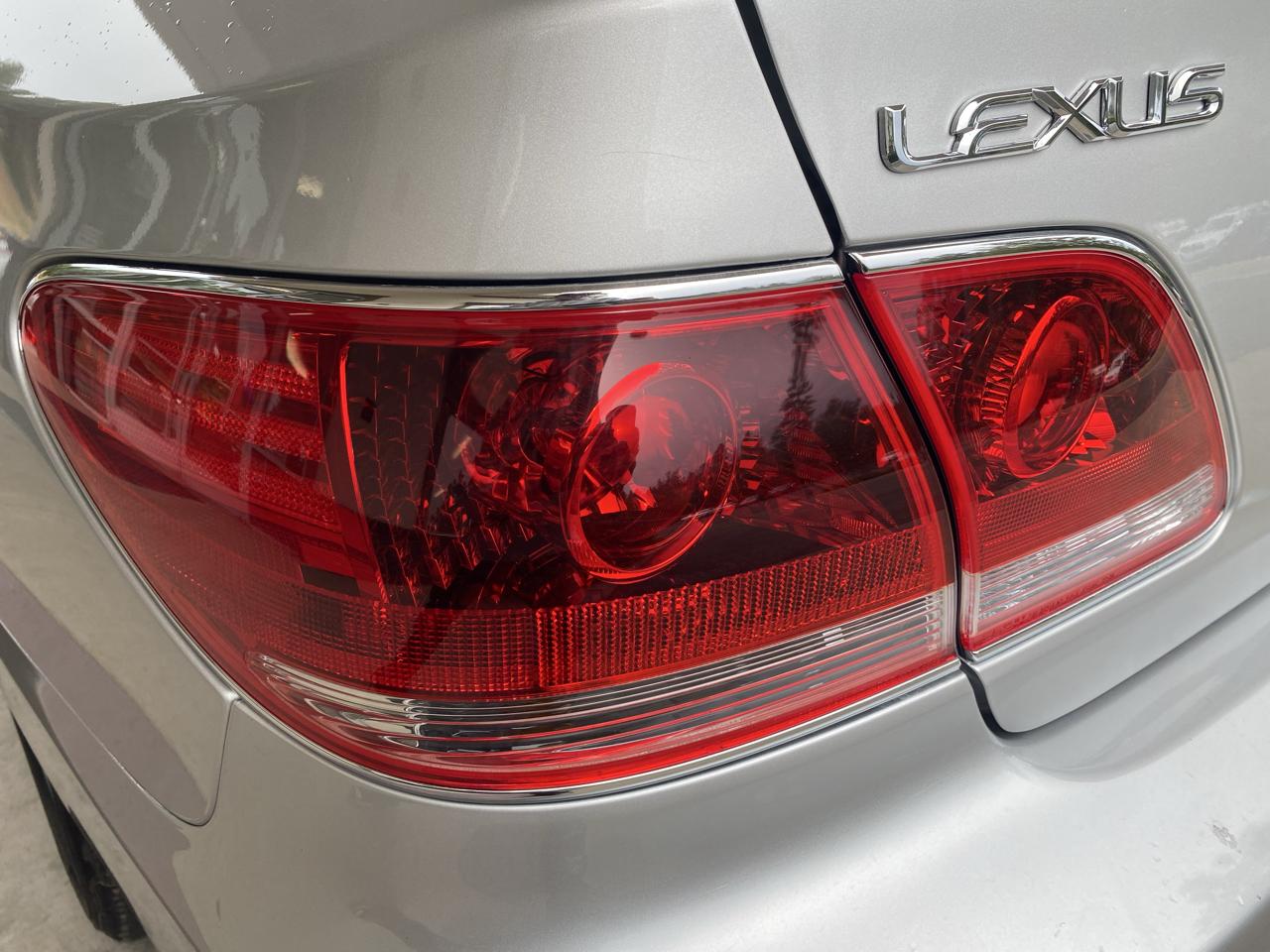Lexus ES 330 4dr Sdn 2005