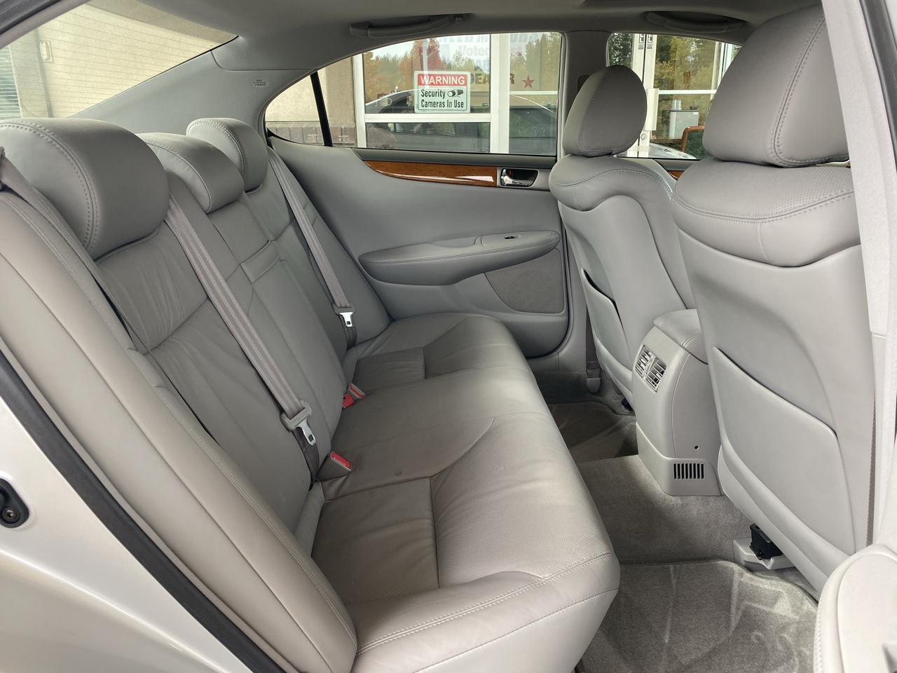 Lexus ES 330 4dr Sdn 2005