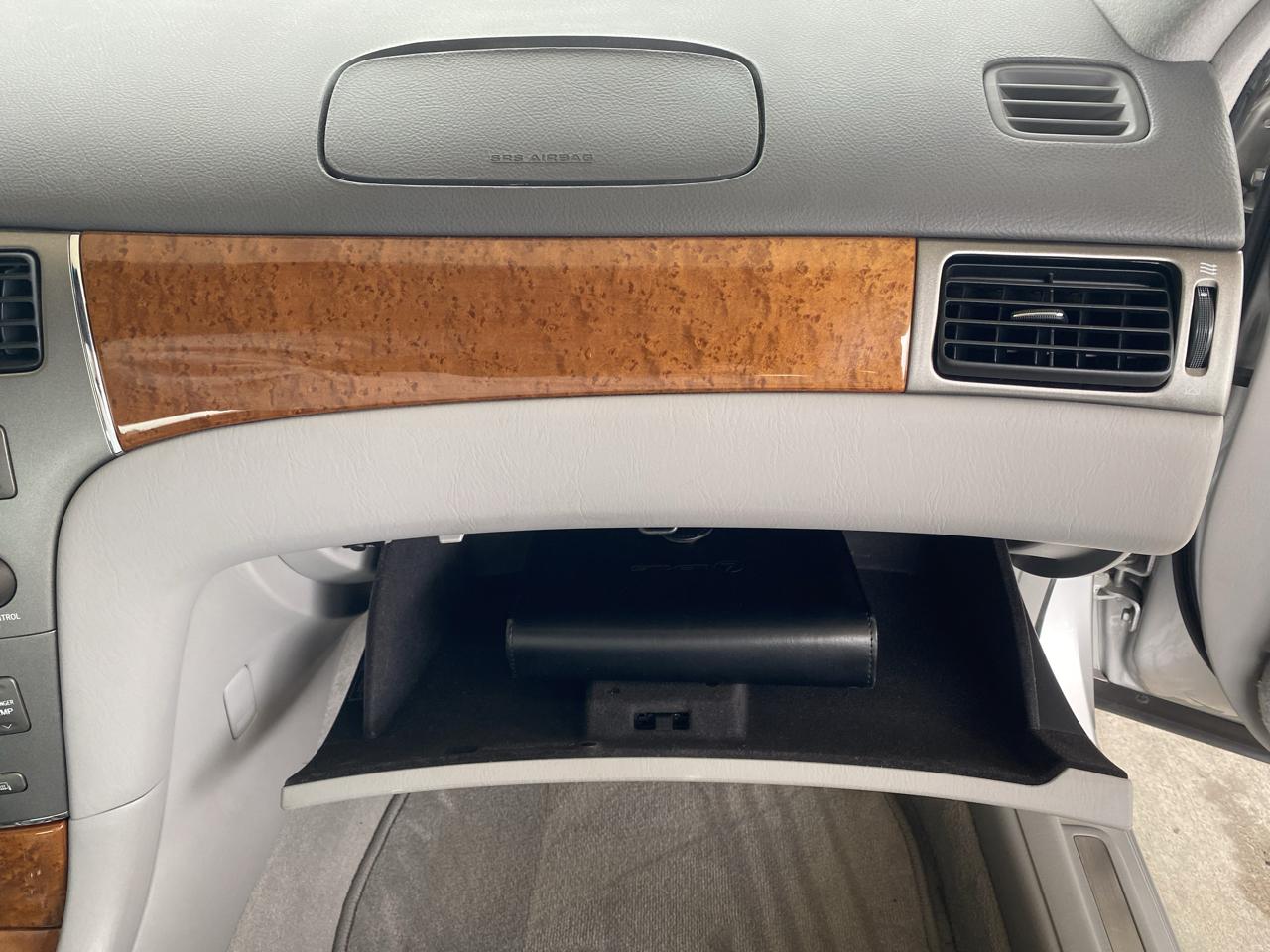 Lexus ES 330 4dr Sdn 2005