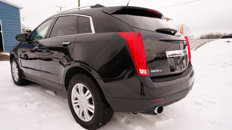 Cadillac SRX Luxury Collection AWD 2011