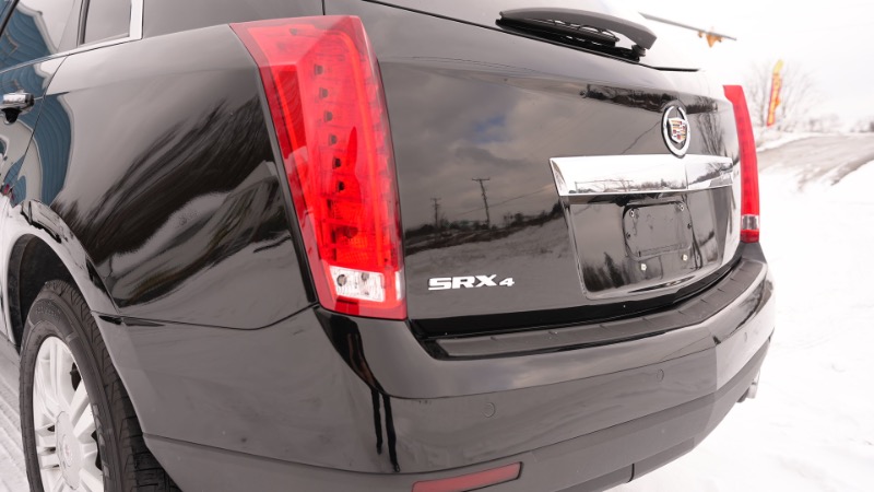 Cadillac SRX Luxury Collection AWD 2011