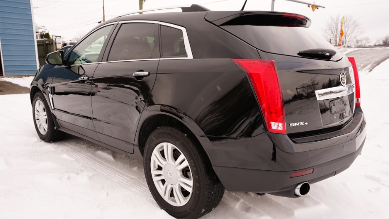 Cadillac SRX Luxury Collection AWD 2011