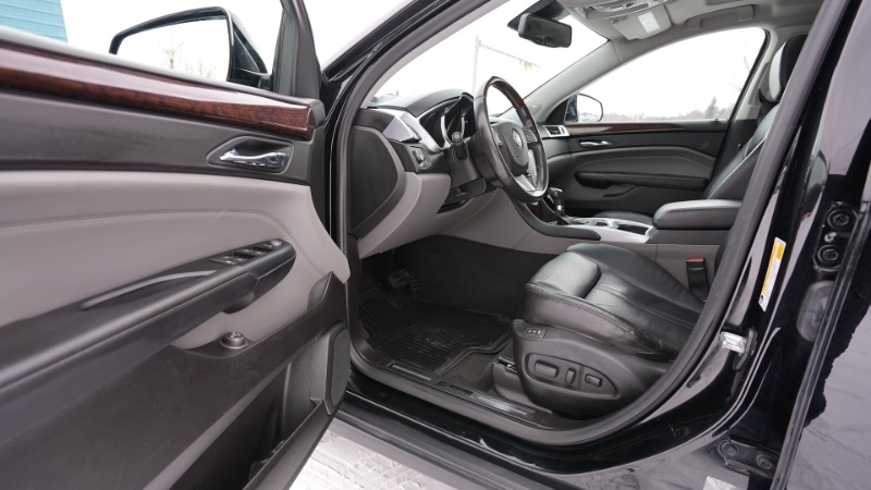 Cadillac SRX Luxury Collection AWD 2011